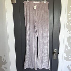 Free People Slim Pull On Velvet Flare Pants Large High Rise Lavender Raindrops